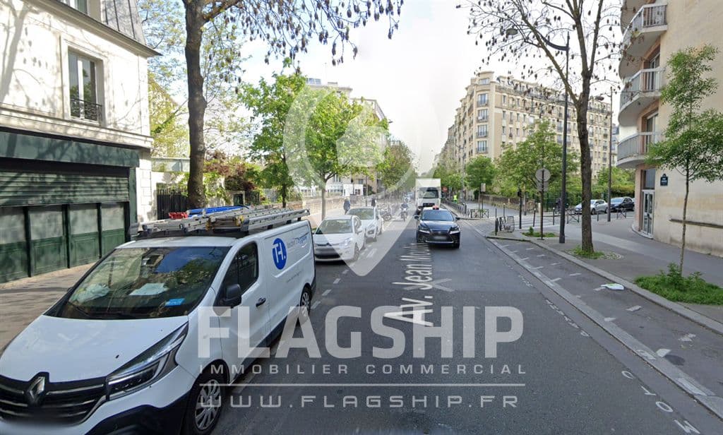 Local commercial · 80 m² · Location — photo 2