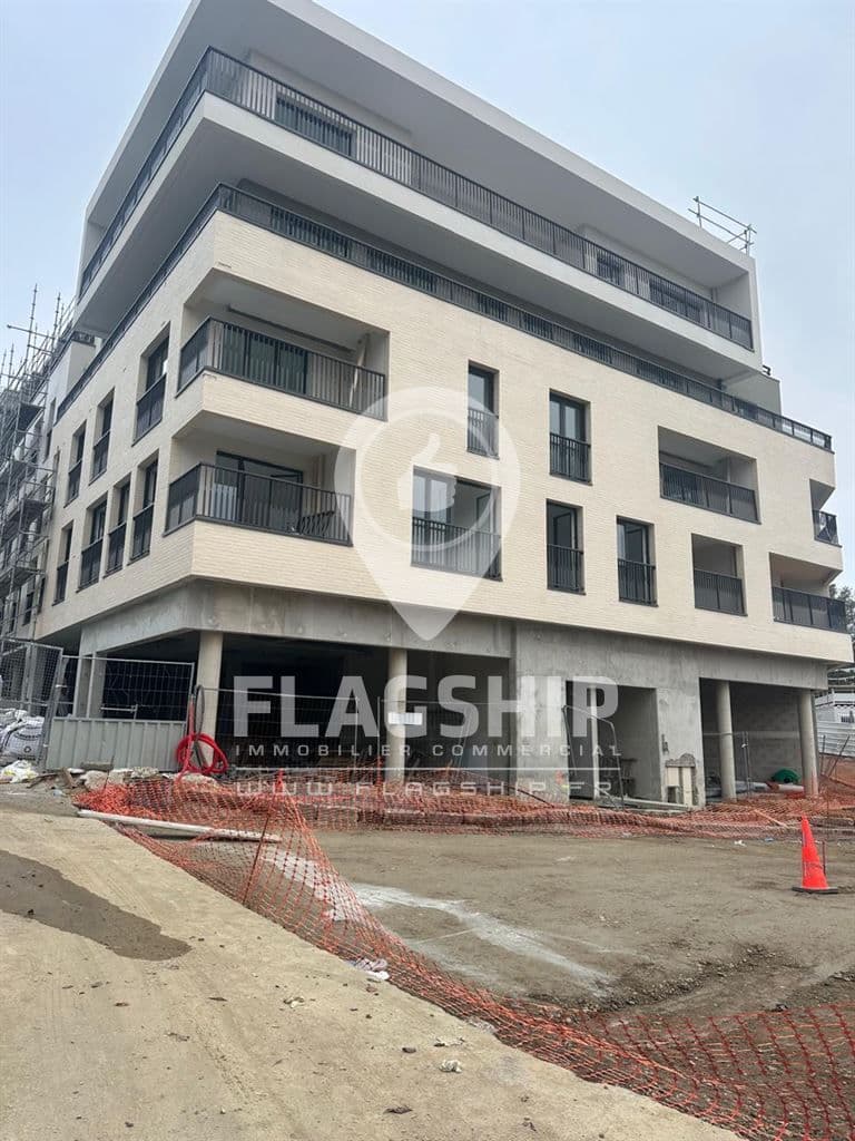 Local commercial · 312 m² · Location — photo 1
