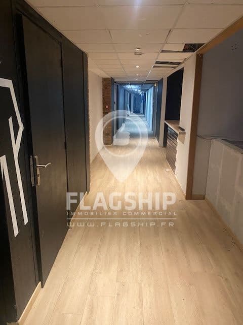 Local commercial · 450 m² · Location — photo 1