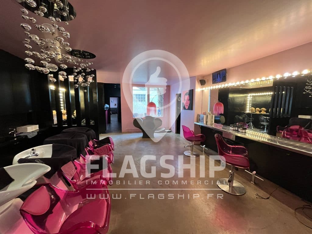 Local commercial · 220 m² · Cession de bail — photo 2