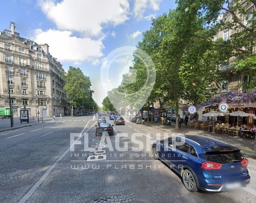 Local commercial · 34 m² · Location — photo 1