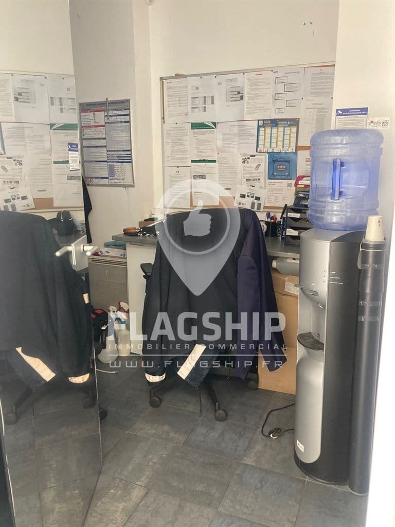 Local commercial · 30 m² · Cession de bail — photo 3