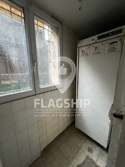 Local commercial · 87 m² · Achat des murs — photo 2