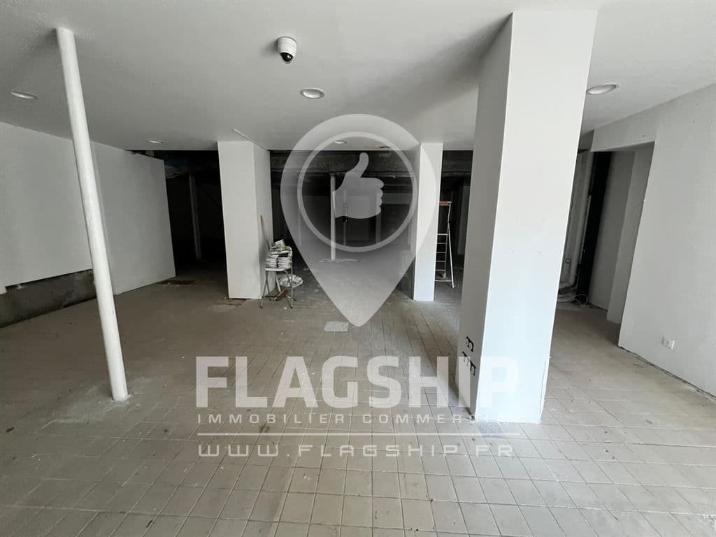 Local commercial · 280 m² · Location — photo 1