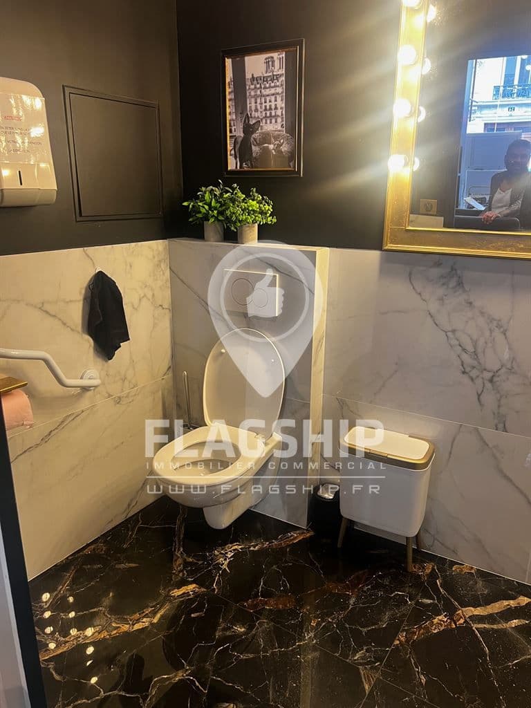 Local commercial · 90 m² · Cession de bail — photo 2