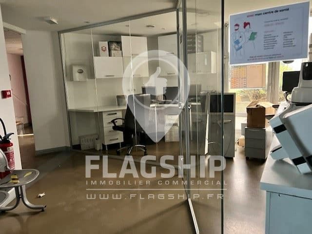 Local commercial · 850 m² · Achat des murs — photo 3