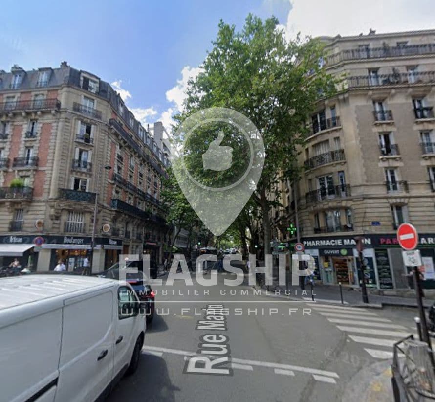Local commercial · 30 m² · Location — photo 3