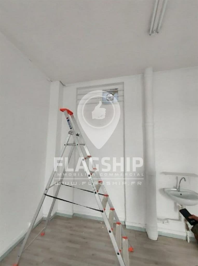 Local commercial · 40 m² · Location — photo 2
