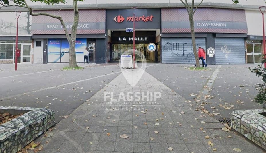 Local commercial · 240 m² · Cession de bail — photo 1