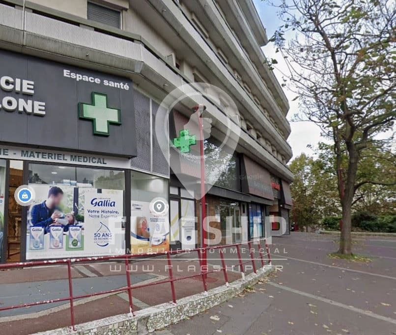 Local commercial · 240 m² · Cession de bail — photo 2
