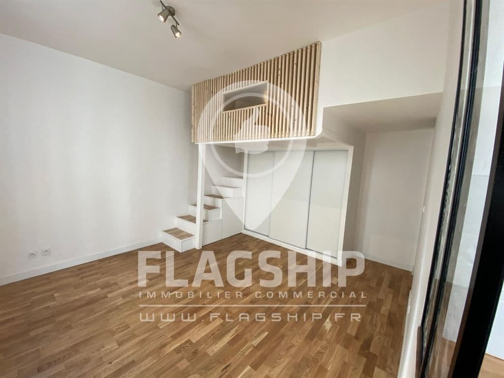 Local commercial · 23 m² · Achat des murs — photo 3