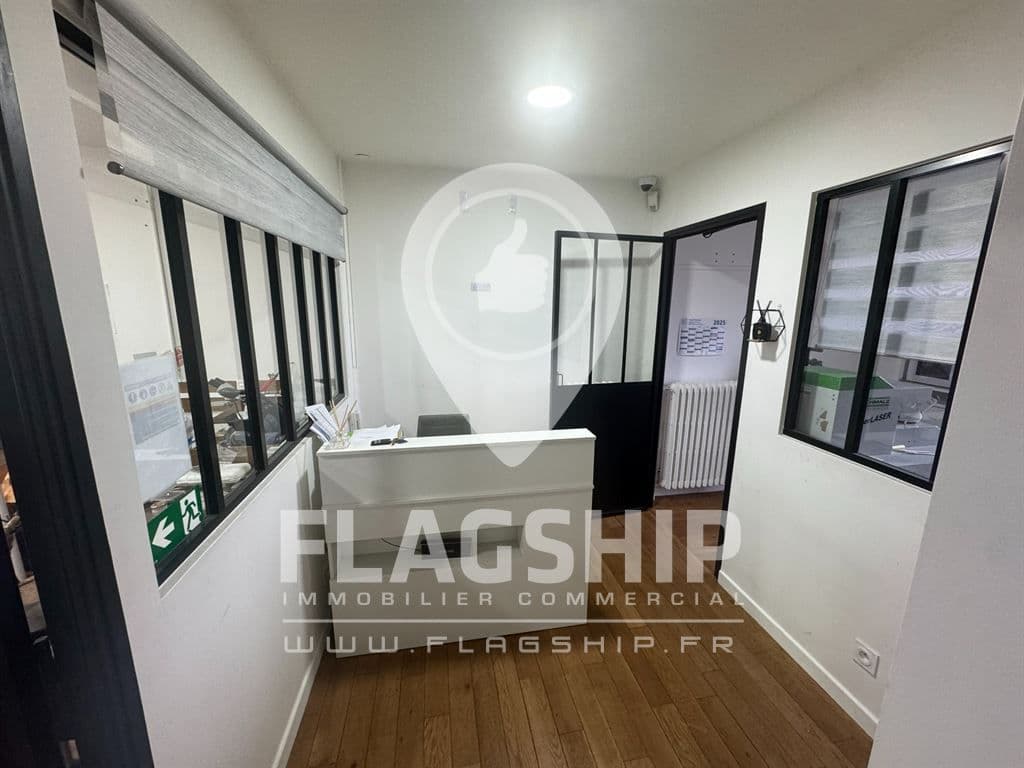 Local commercial · 33 m² · Cession de bail — photo 2