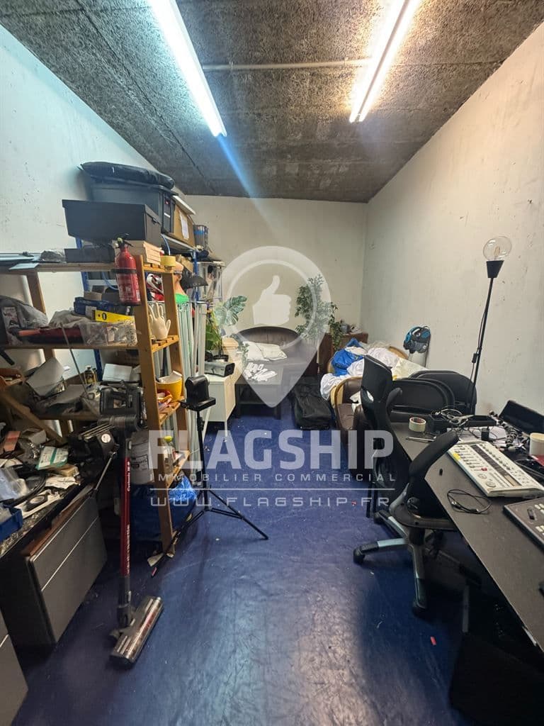 Local commercial · 52 m² · Achat des murs — photo 3