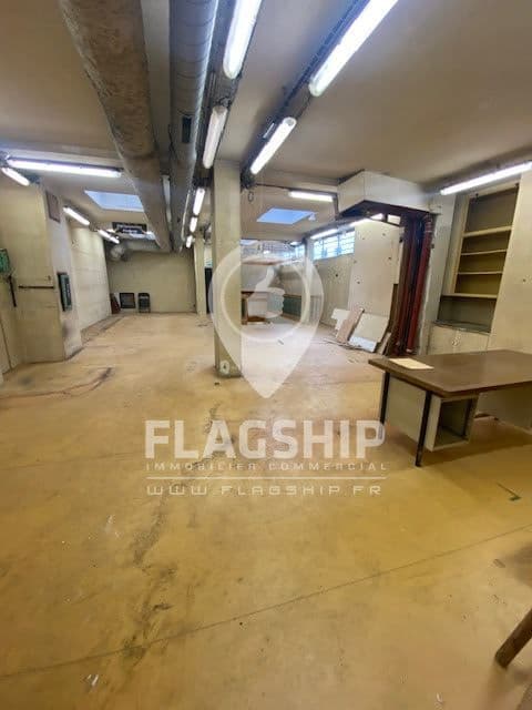 Local commercial · 520 m² · Location — photo 2