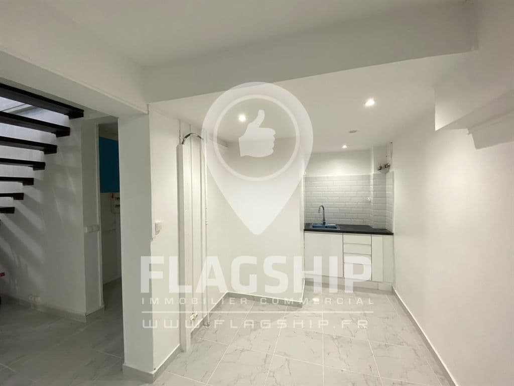 Local commercial · 107 m² · Location — photo 3