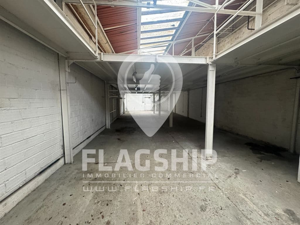 Local commercial · 350 m² · Location — photo 2