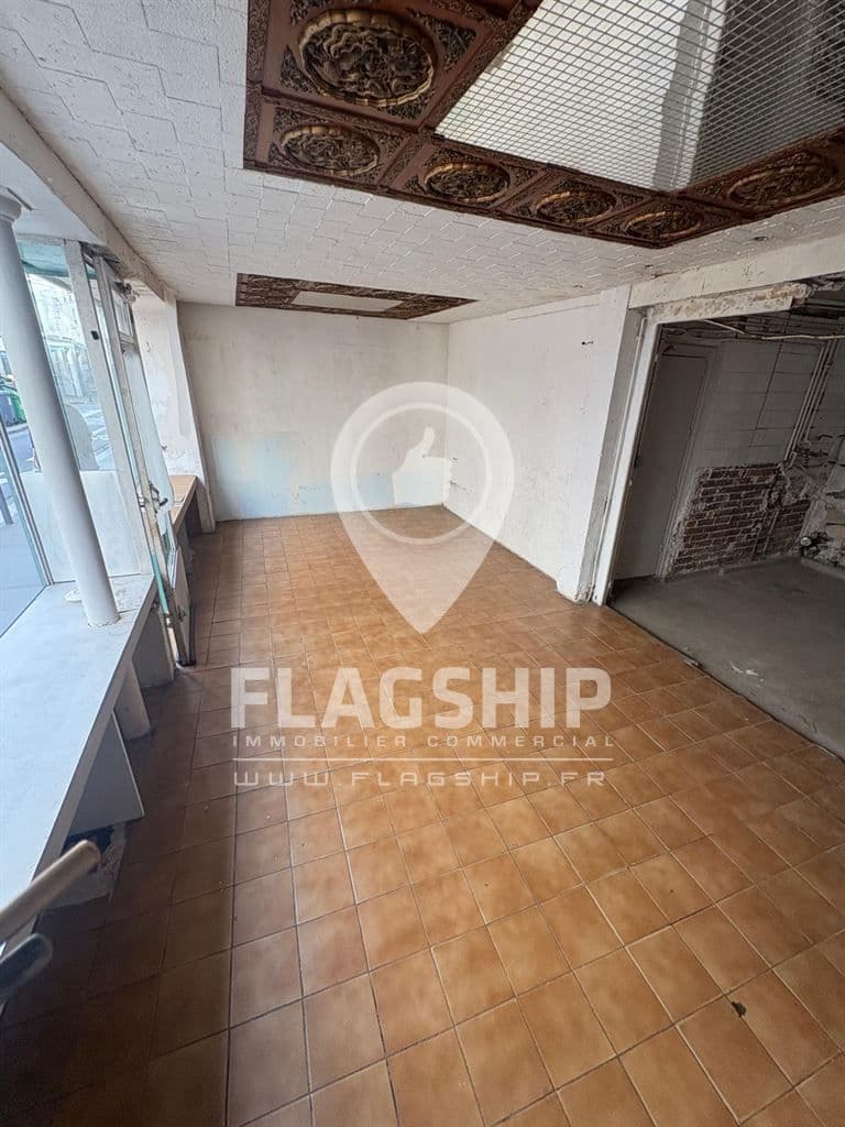 Local commercial · 27 m² · Location — photo 2