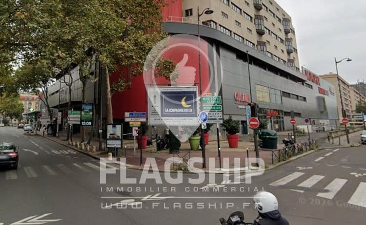 Local commercial · 605 m² · Location — photo 1
