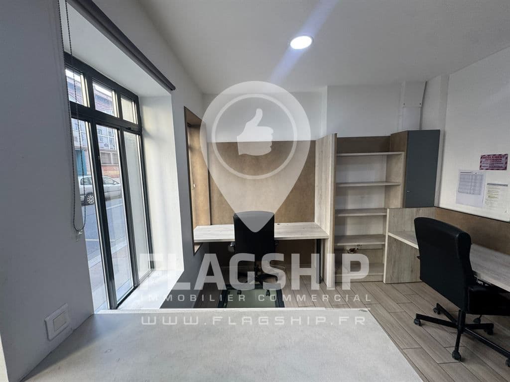 Local commercial · 80 m² · Location — photo 3