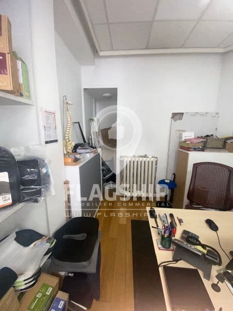 Local commercial · 90 m² · Location — photo 3