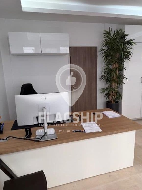 Local commercial · 25 m² · Location — photo 3