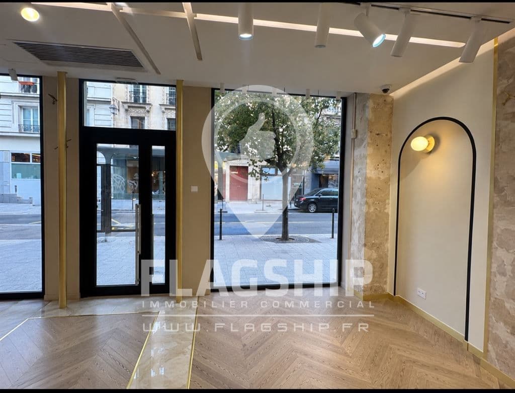 Local commercial · 76 m² · Achat des murs — photo 3