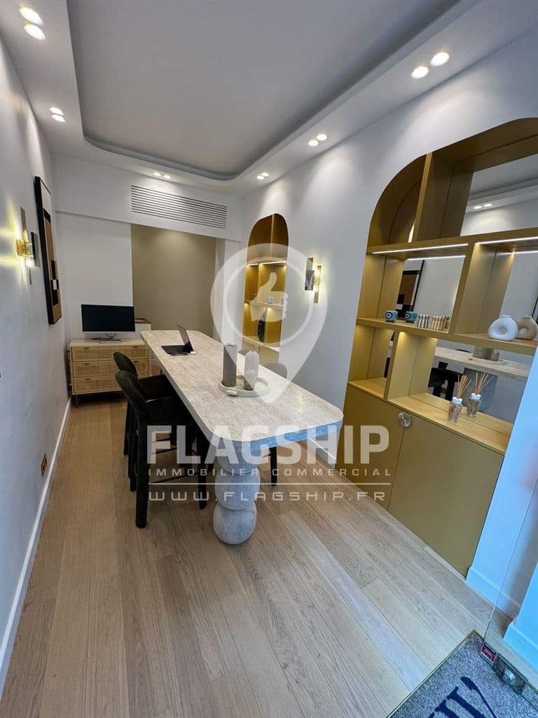 Local commercial · 30 m² · Cession de bail — photo 1