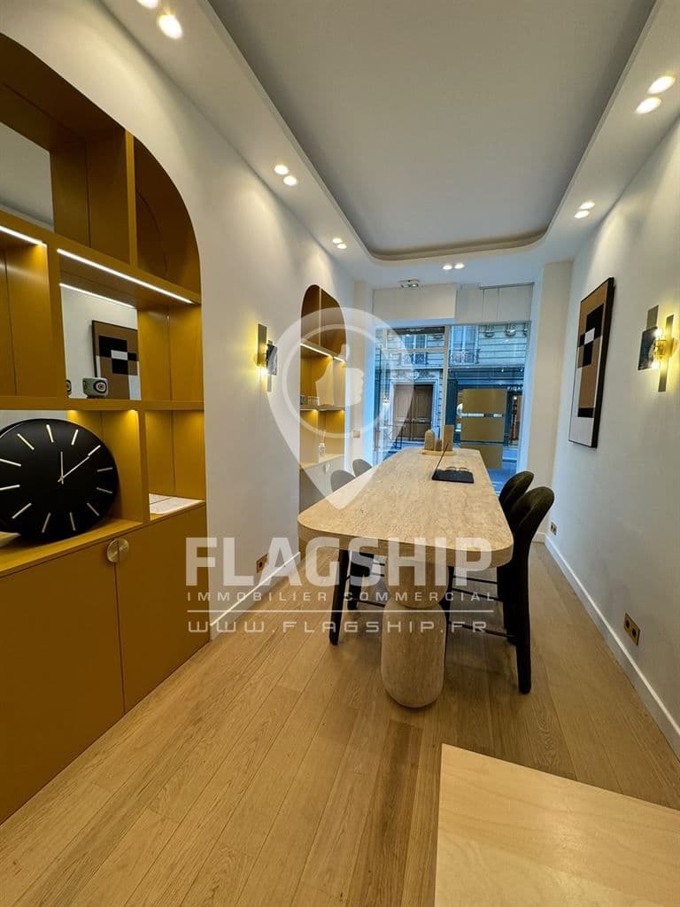 Local commercial · 30 m² · Cession de bail — photo 2