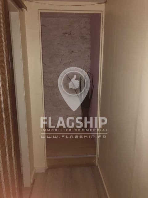 Local commercial · 90 m² · Achat des murs — photo 1