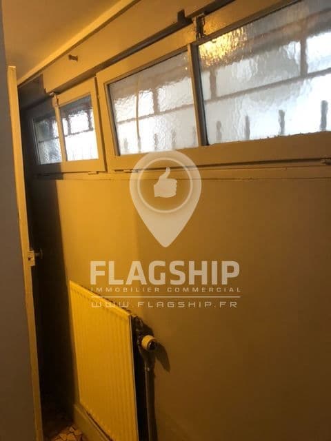Local commercial · 90 m² · Achat des murs — photo 3