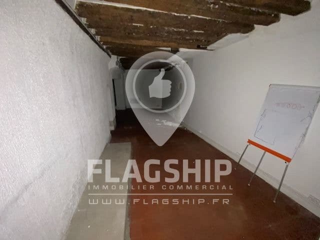 Local commercial · 60 m² · Location — photo 3