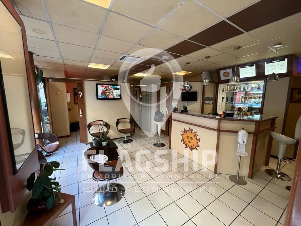 Local commercial · 115 m² · Cession de bail — photo 3