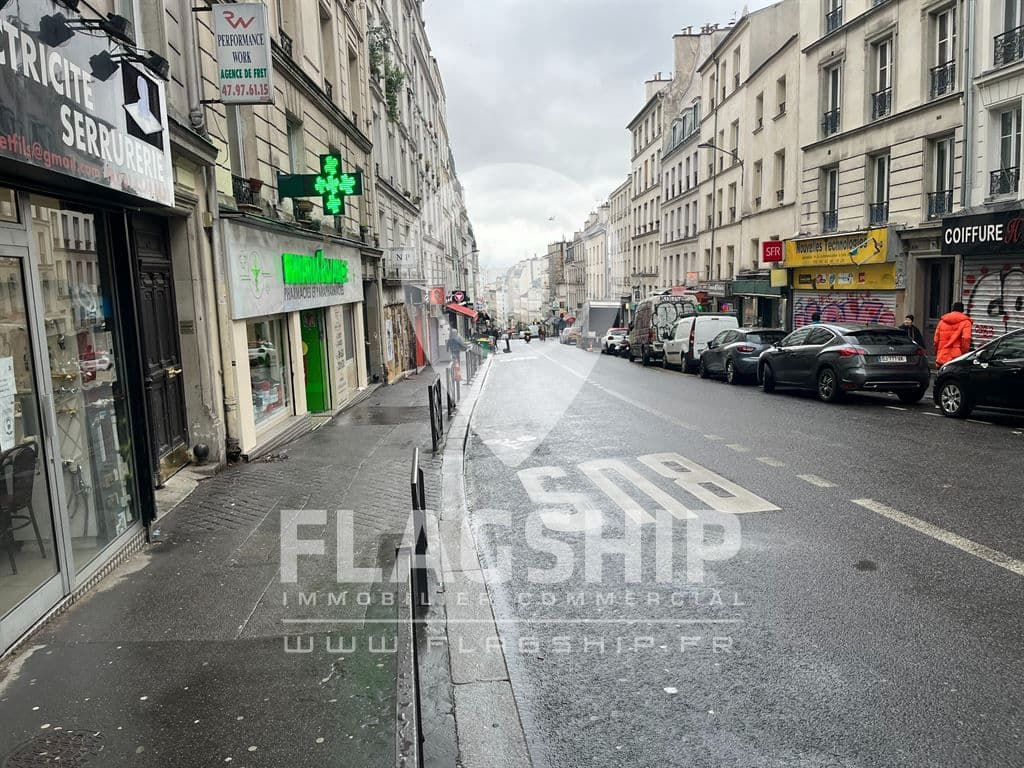 Local commercial · 65 m² · Location — photo 1