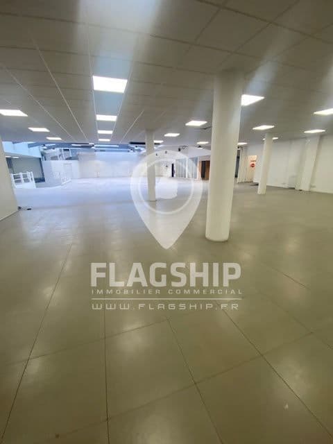 Local commercial · 4800 m² · Location — photo 1