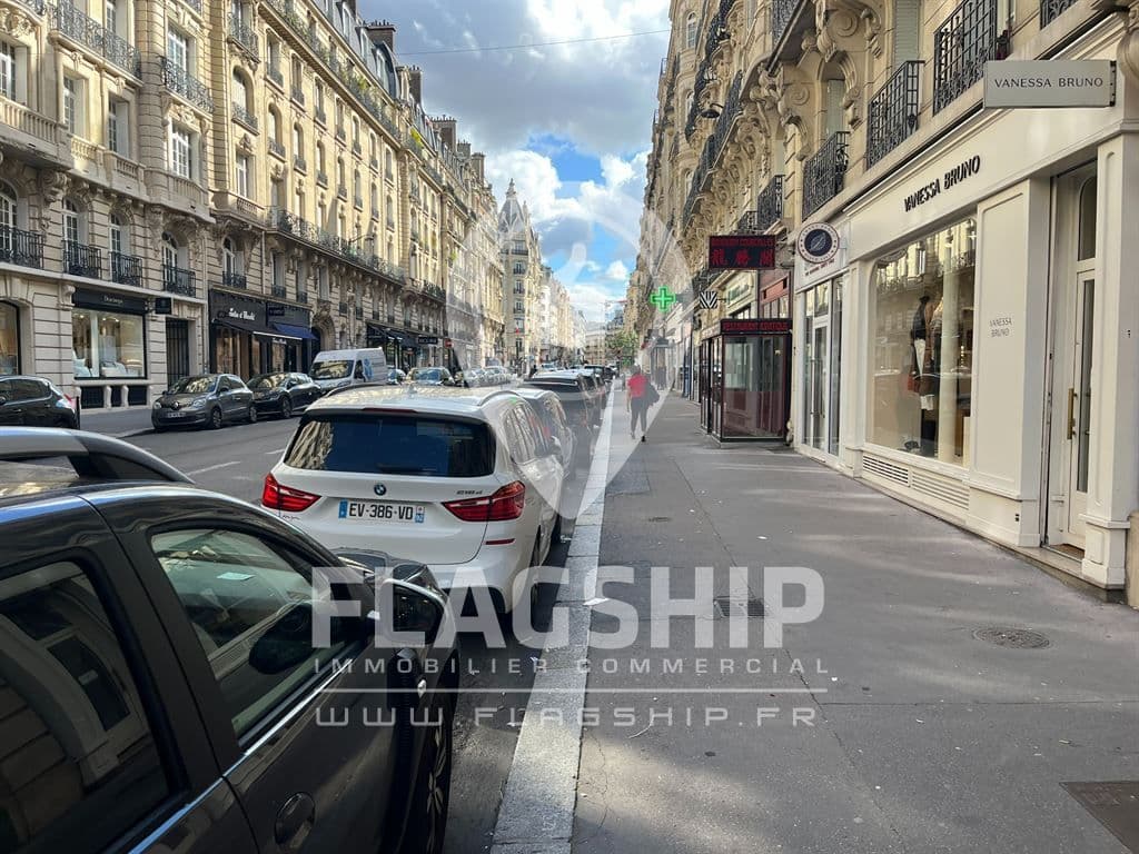 Local commercial · 105 m² · Cession de bail — photo 1