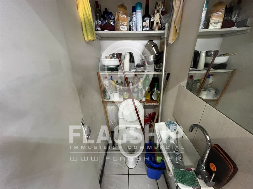Local commercial · 115 m² · Achat des murs — photo 3