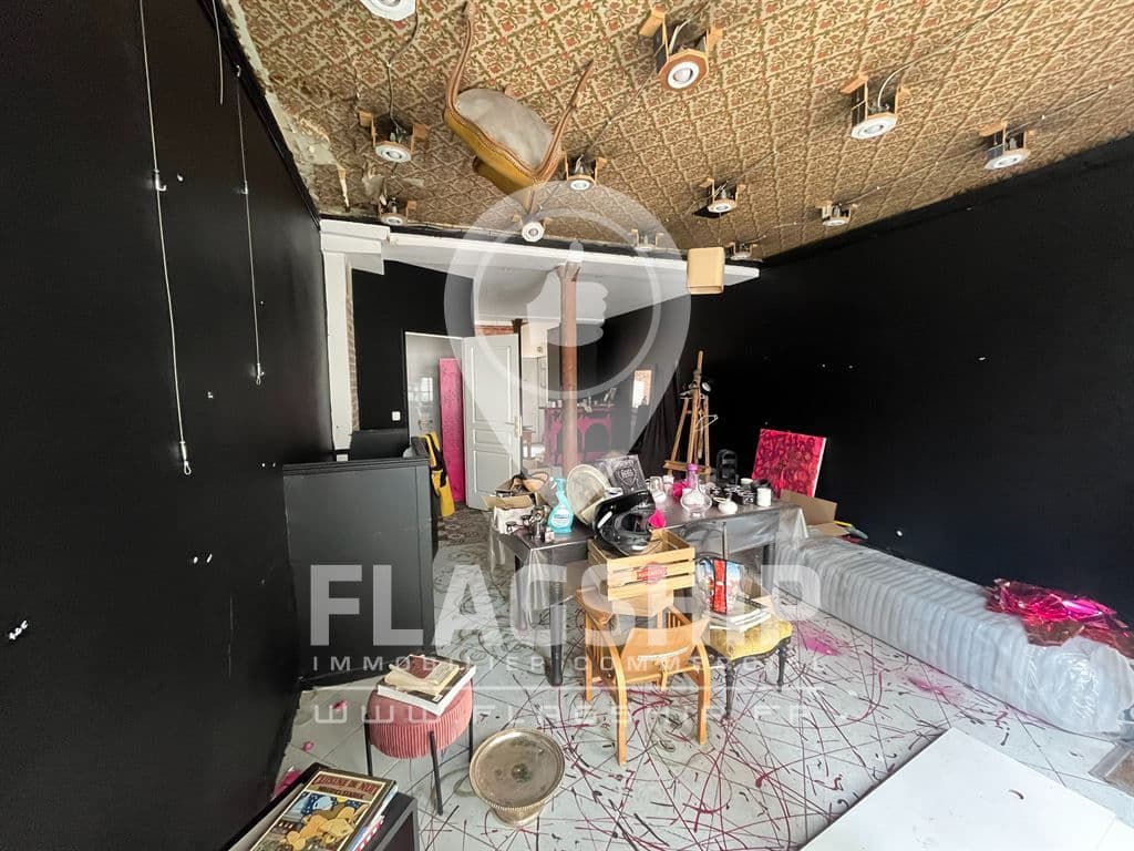 Local commercial · 65 m² · Location — photo 2