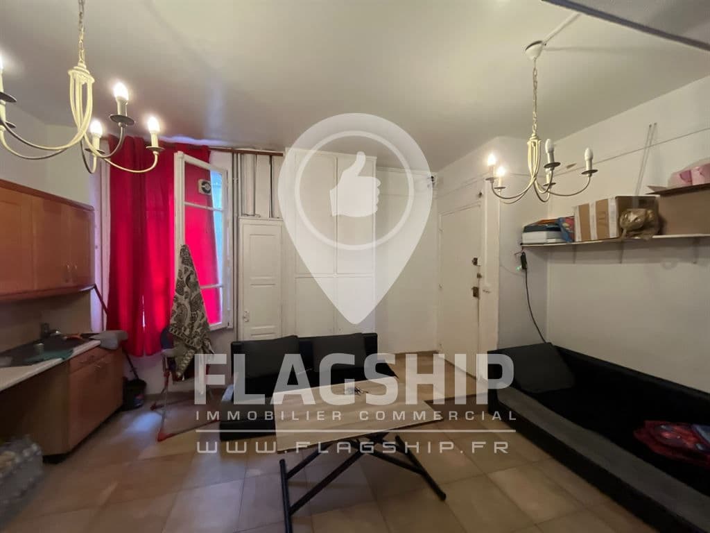 Local commercial · 135 m² · Cession de bail — photo 1
