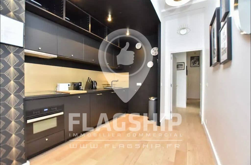 Local commercial · 118 m² · Achat des murs — photo 3