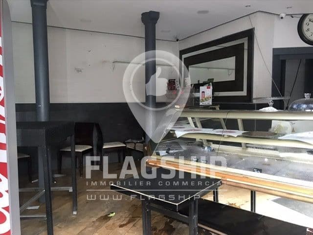 Local commercial · 135 m² · Location — photo 3
