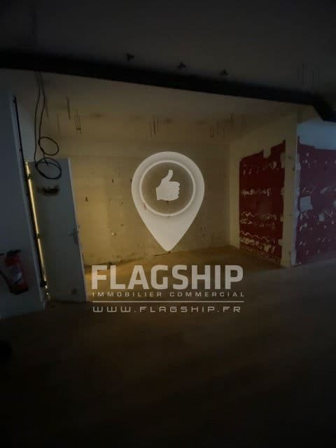 Local commercial · 72 m² · Location — photo 3