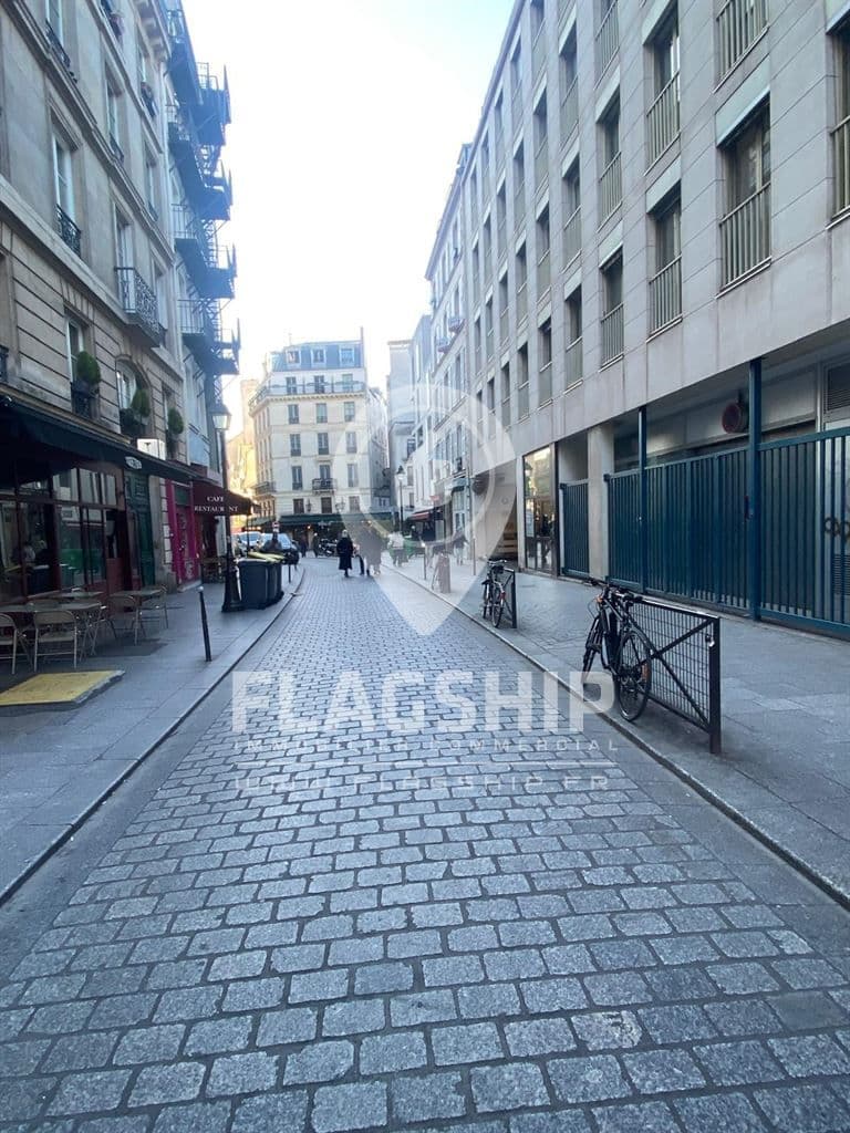 Local commercial · 23 m² · Location — photo 3