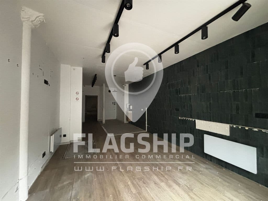 Local commercial · 139 m² · Location — photo 3