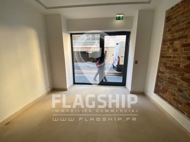 Local commercial · 60 m² · Location — photo 3