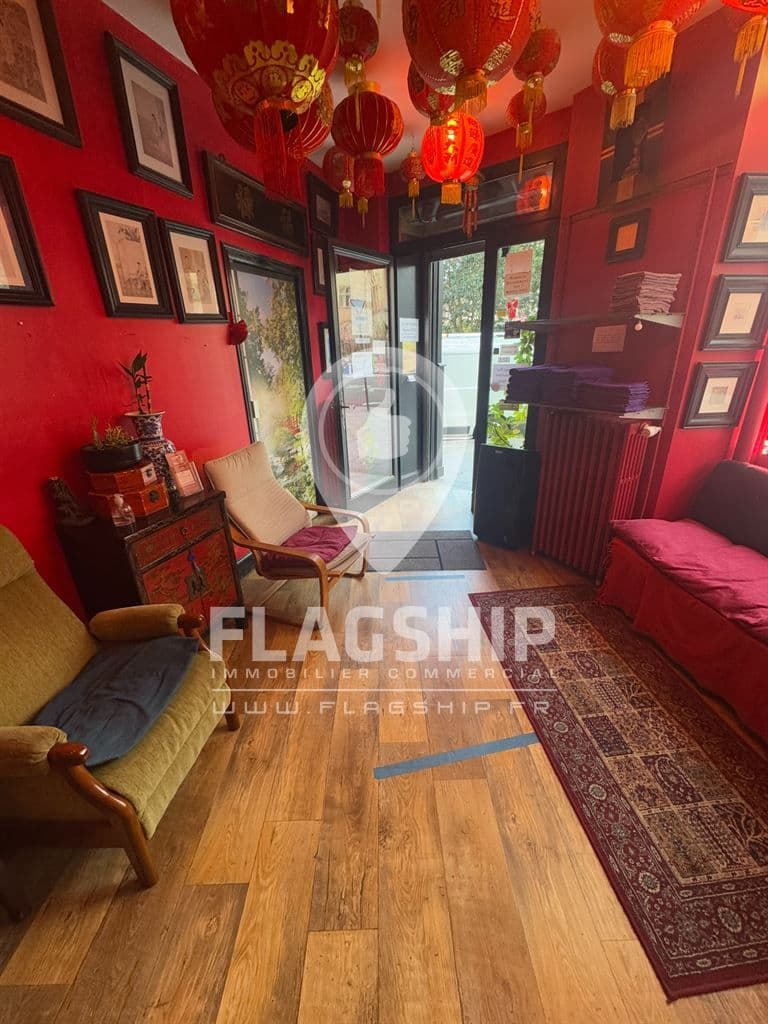 Salon de massage · 80 m² · Cession de bail — photo 2