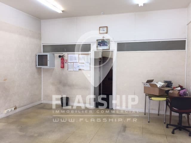 Local commercial · 55 m² · Location — photo 1
