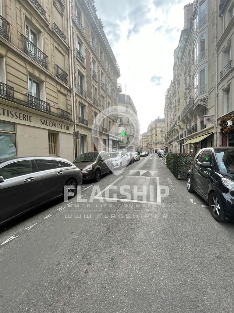 Accessoires de mode · 31 m² · Cession de bail — photo 1