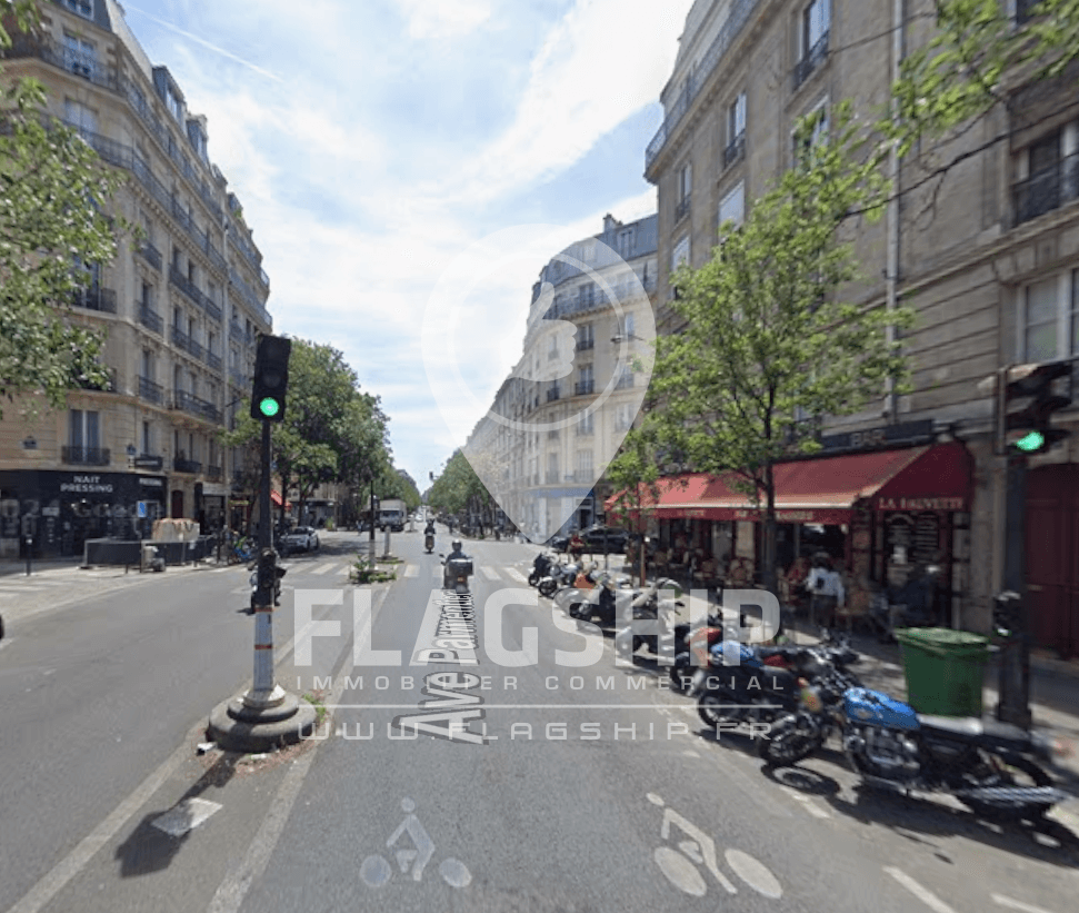 Local commercial · 125 m² · Location — photo 2