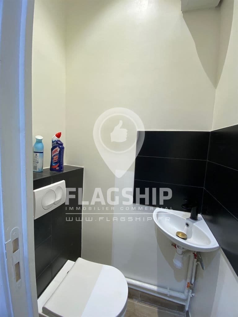 Local commercial · 15 m² · Location — photo 3