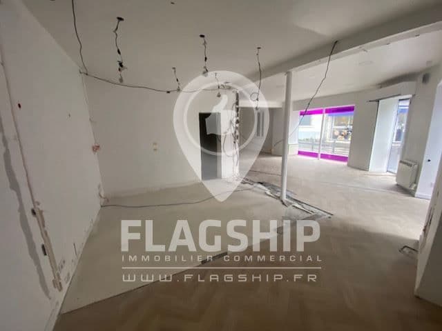 Local commercial · 85 m² · Location — photo 2